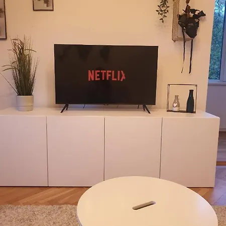 Lucky Ii Apartment *