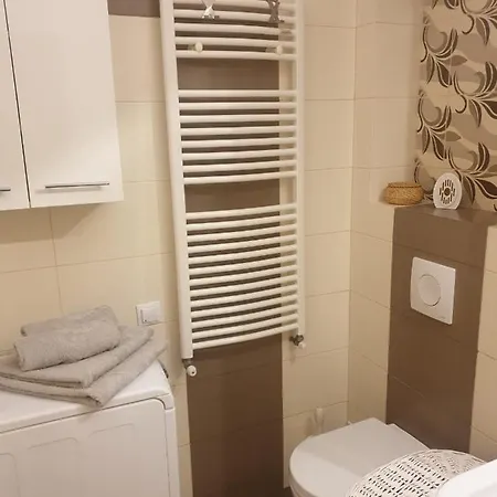 Lucky Ii Apartment *